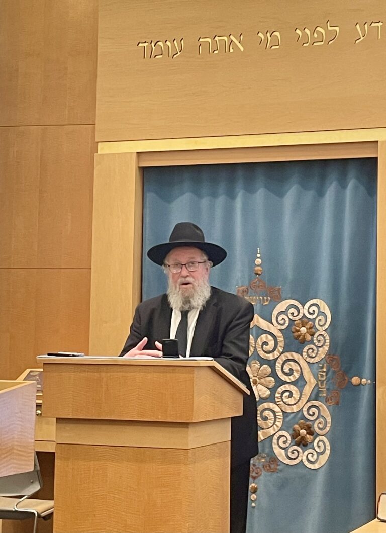 Yeshiva Tiferes Moshe In Service – R’ Yaakov May, R’ Elya Brudny, & Dr. Shloimie Zimmerman
